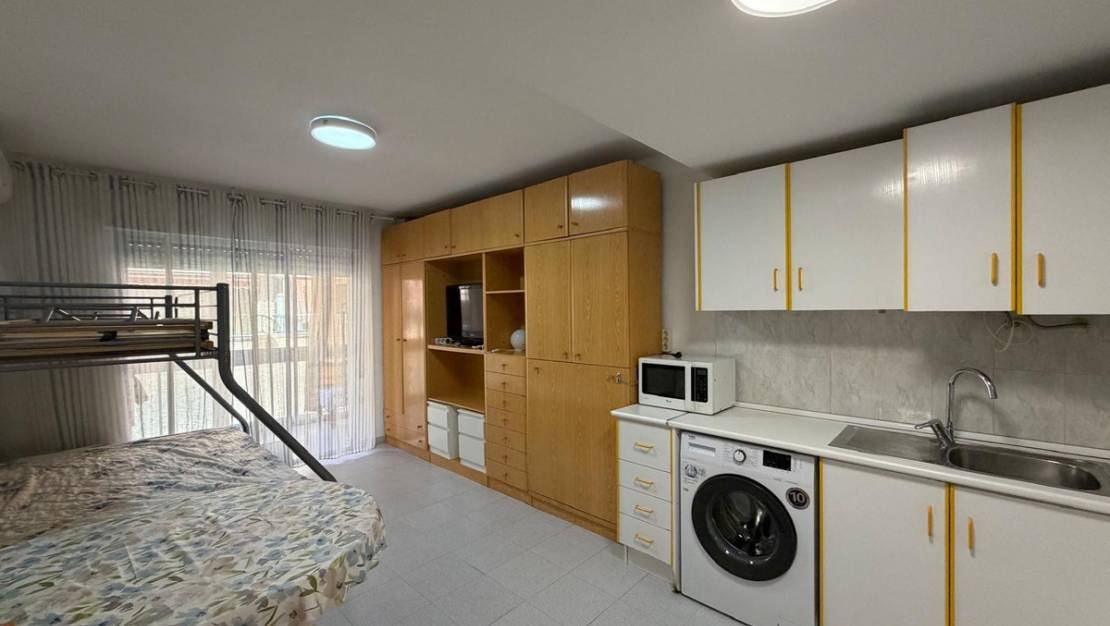 Venta - Apartment - Torrevieja - Torrevieja Centro