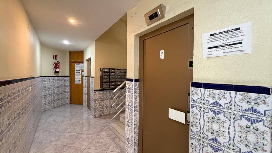 Venta - Apartment - Torrevieja - Torrevieja Centro