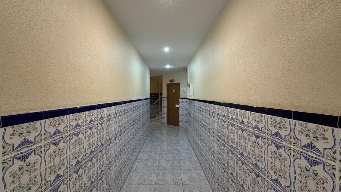 Venta - Apartment - Torrevieja - Torrevieja Centro