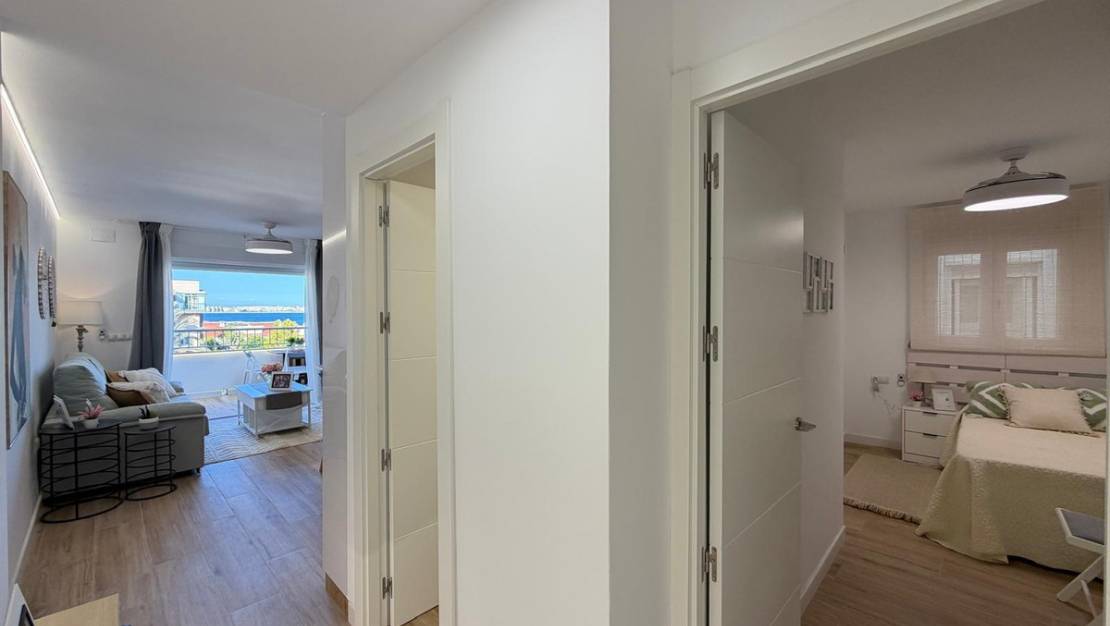 Venta - Apartment - Torrevieja - Torrevieja Centro