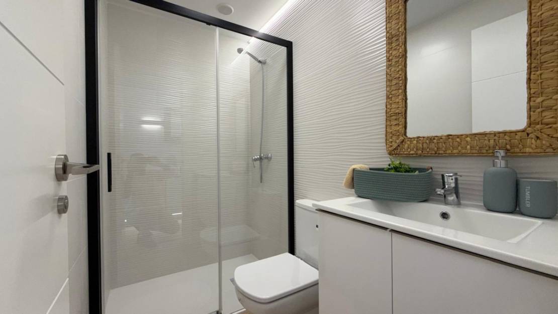 Venta - Apartment - Torrevieja - Torrevieja Centro