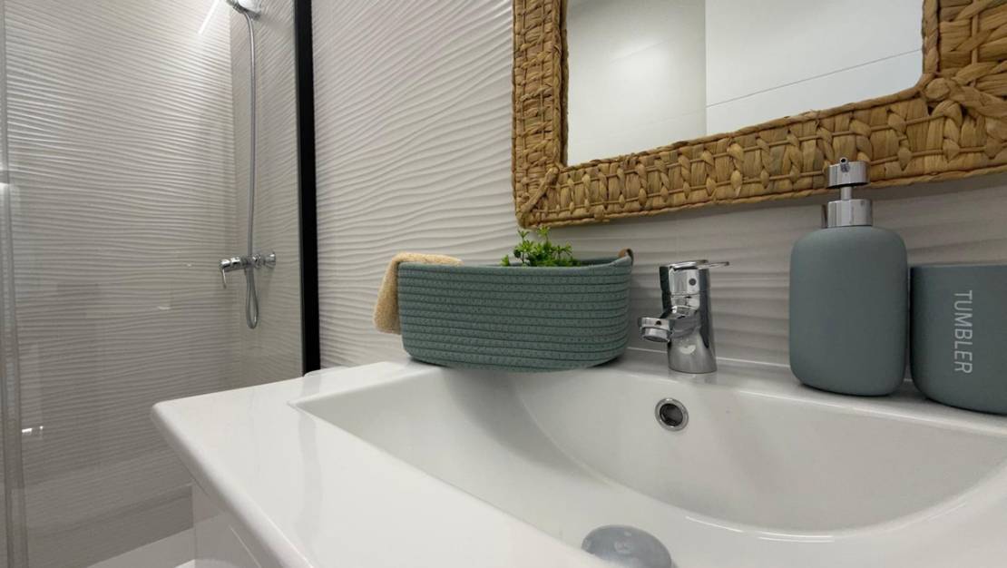 Venta - Apartment - Torrevieja - Torrevieja Centro