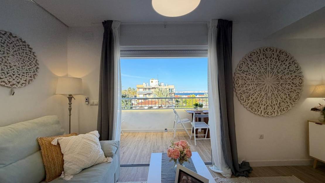 Venta - Apartment - Torrevieja - Torrevieja Centro