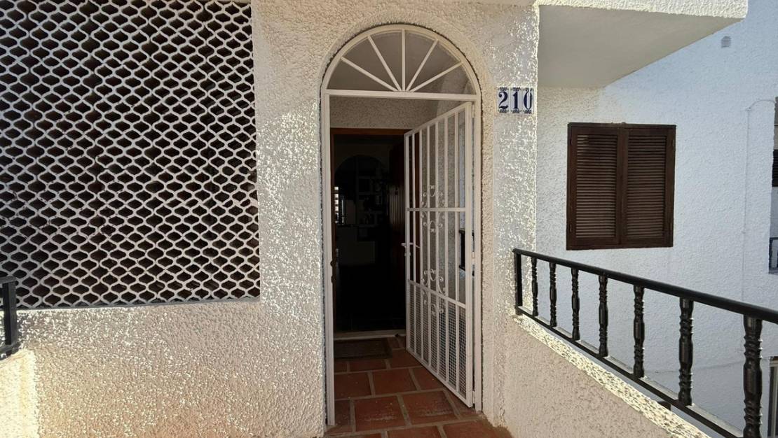 Venta - Apartment - Torrevieja - Torrevieja Centro