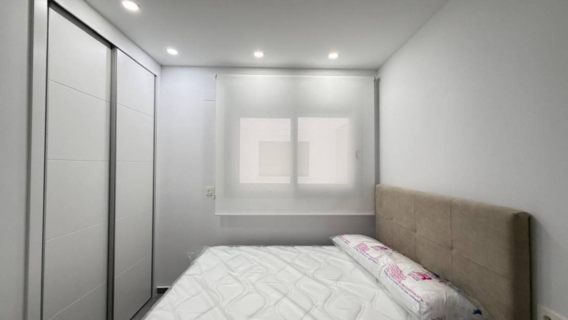 Venta - Apartment - Torrevieja - Torrevieja Centro