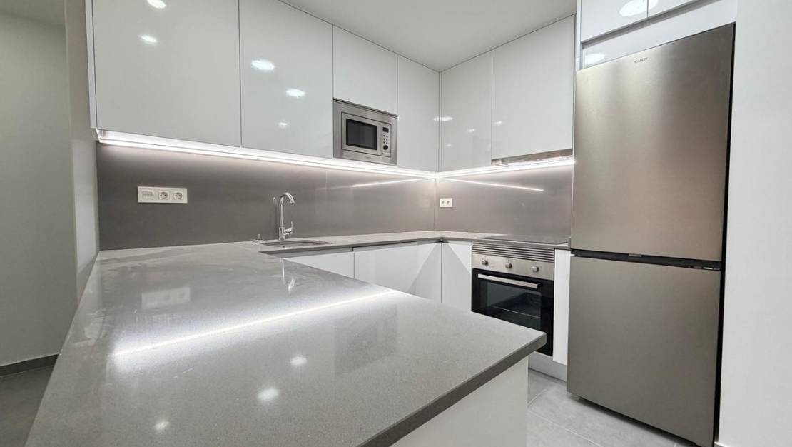 Venta - Apartment - Torrevieja - Torrevieja Centro