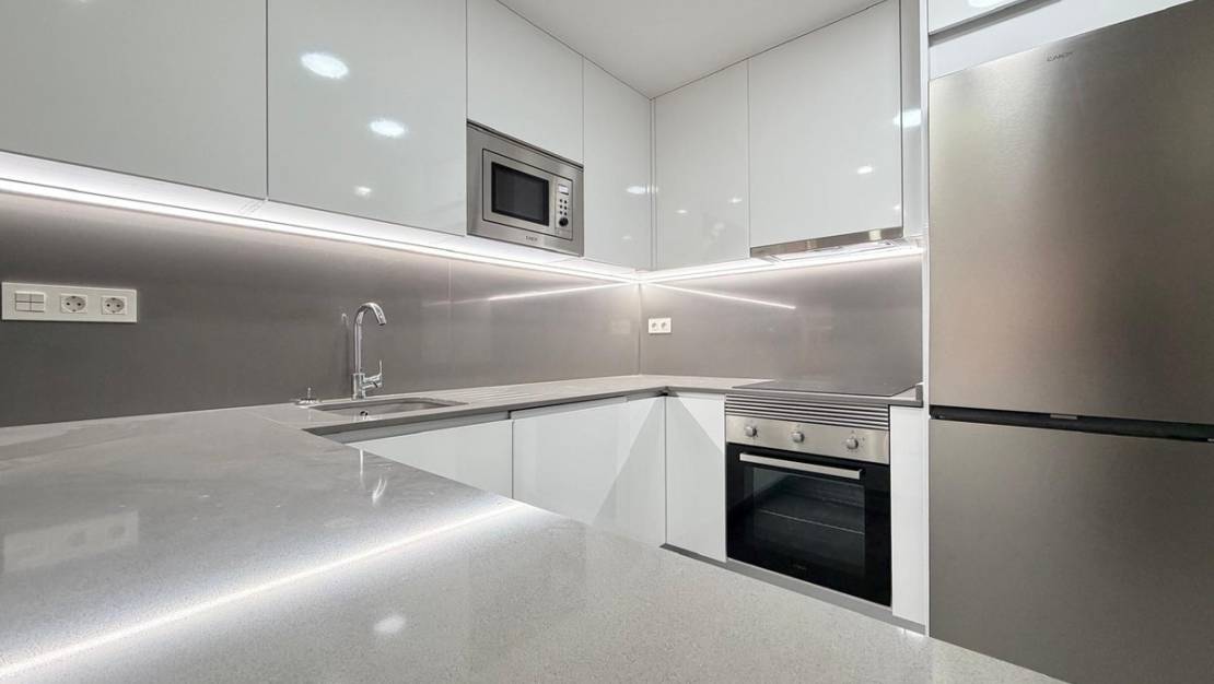 Venta - Apartment - Torrevieja - Torrevieja Centro