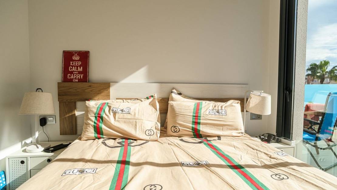 Venta - Apartment - Torrevieja - Torrevieja Centro