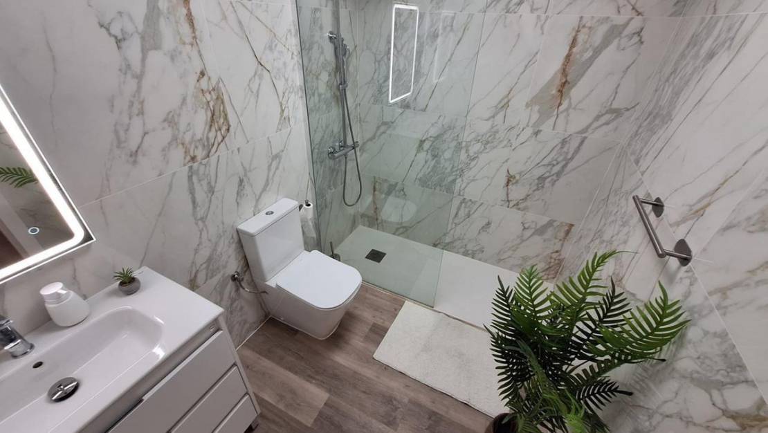 Venta - Apartment - Torrevieja - Torrevieja Centro