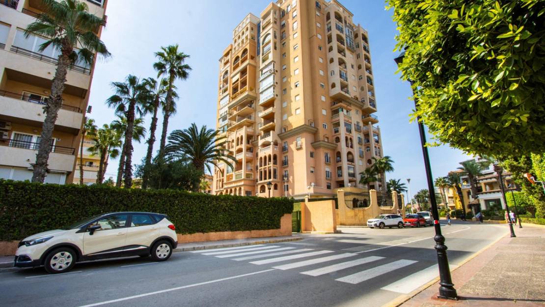 Venta - Apartment - Torrevieja - Torrevieja Centro