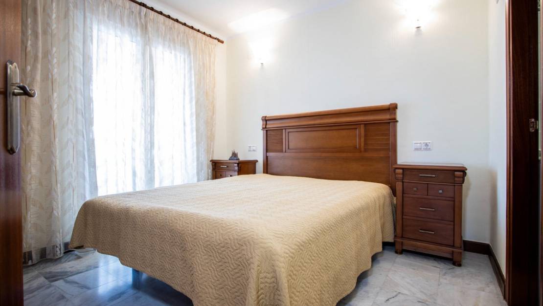 Venta - Apartment - Torrevieja - Torrevieja Centro