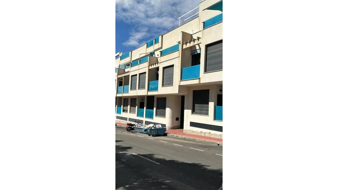 Venta - Apartment - Torrevieja - Torrevieja Centro