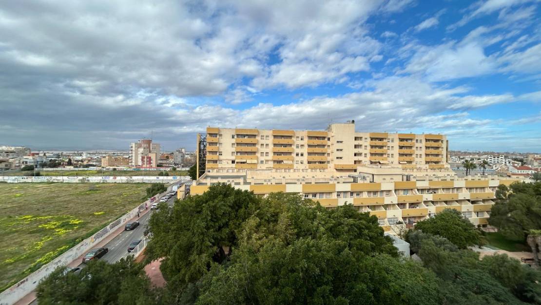 Venta - Apartment - Torrevieja - Torrevieja Centro