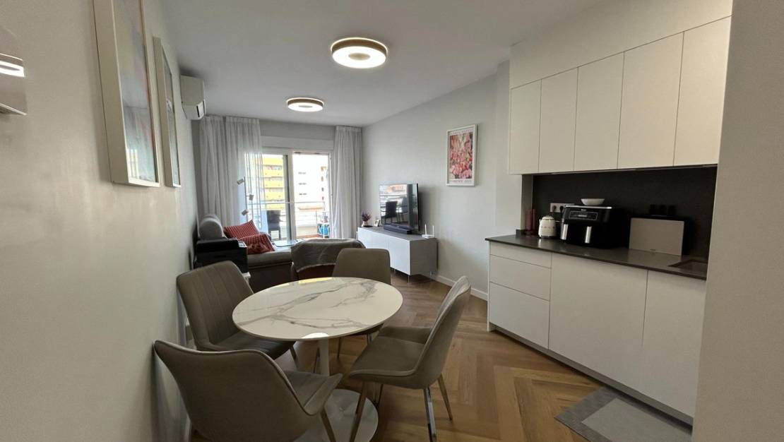 Venta - Apartment - Torrevieja - Torrevieja Centro