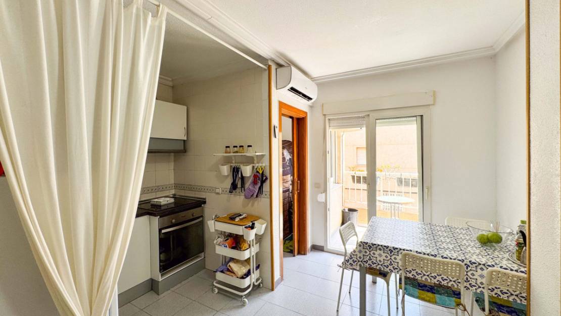 Venta - Apartment - Torrevieja - Torrevieja Centro