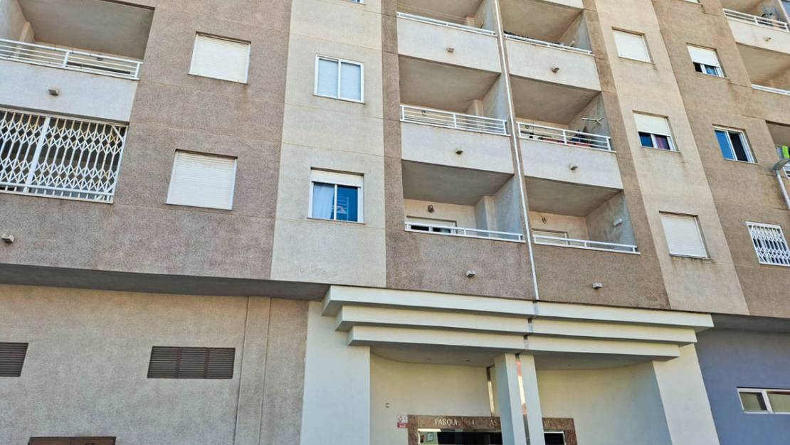 Venta - Apartment - Torrevieja - Torrevieja Centro