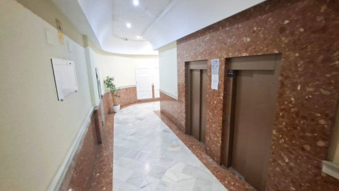 Venta - Apartment - Torrevieja - Torrevieja Centro