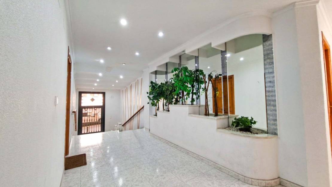 Venta - Apartment - Torrevieja - Torrevieja Centro