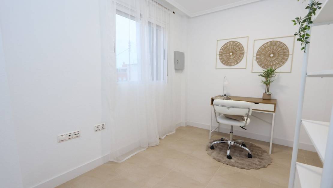 Venta - Apartment - Torrevieja - Torrevieja Centro