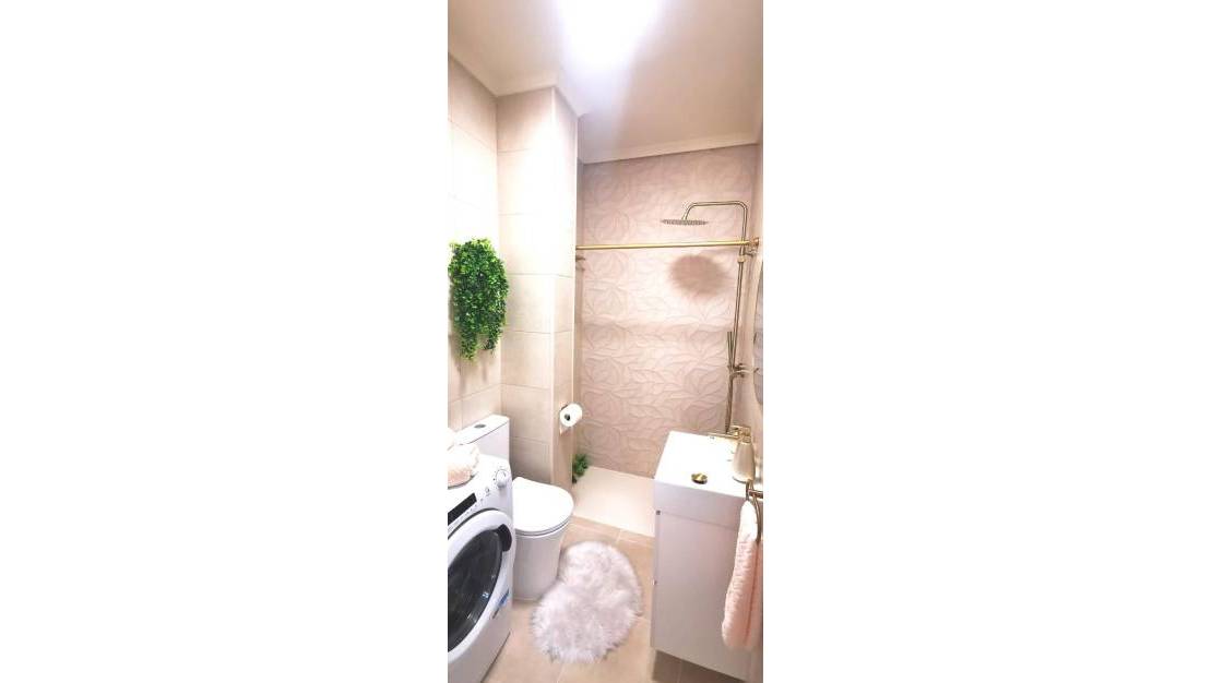 Venta - Apartment - Torrevieja - Torrevieja Centro