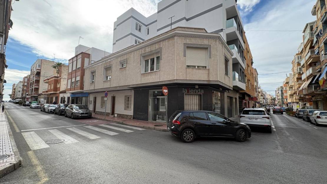 Venta - Apartment - Torrevieja - Torrevieja Centro