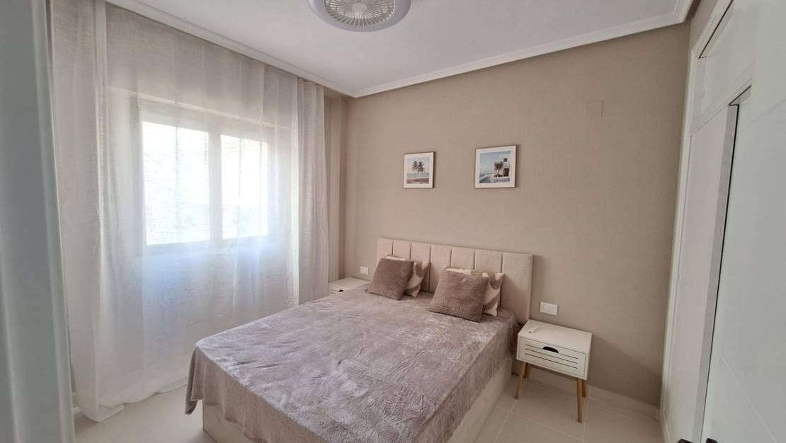 Venta - Apartment - Torrevieja - Torrevieja Centro