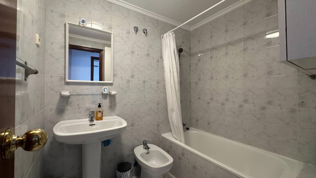 Venta - Apartment - Torrevieja - Torrevieja Centro