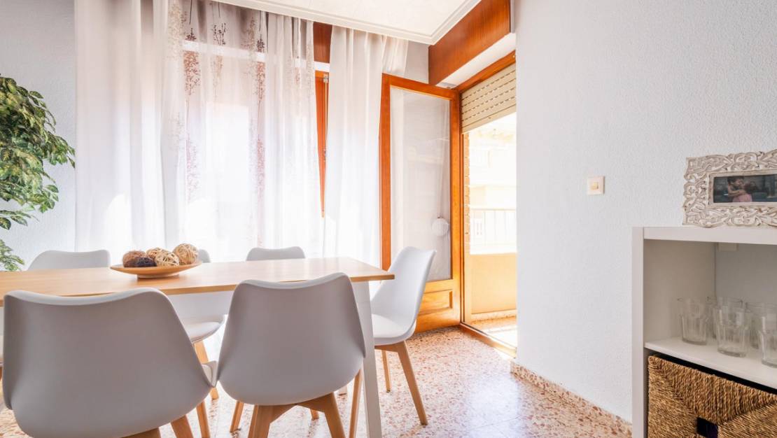Venta - Apartment - Torrevieja - Torrevieja Centro