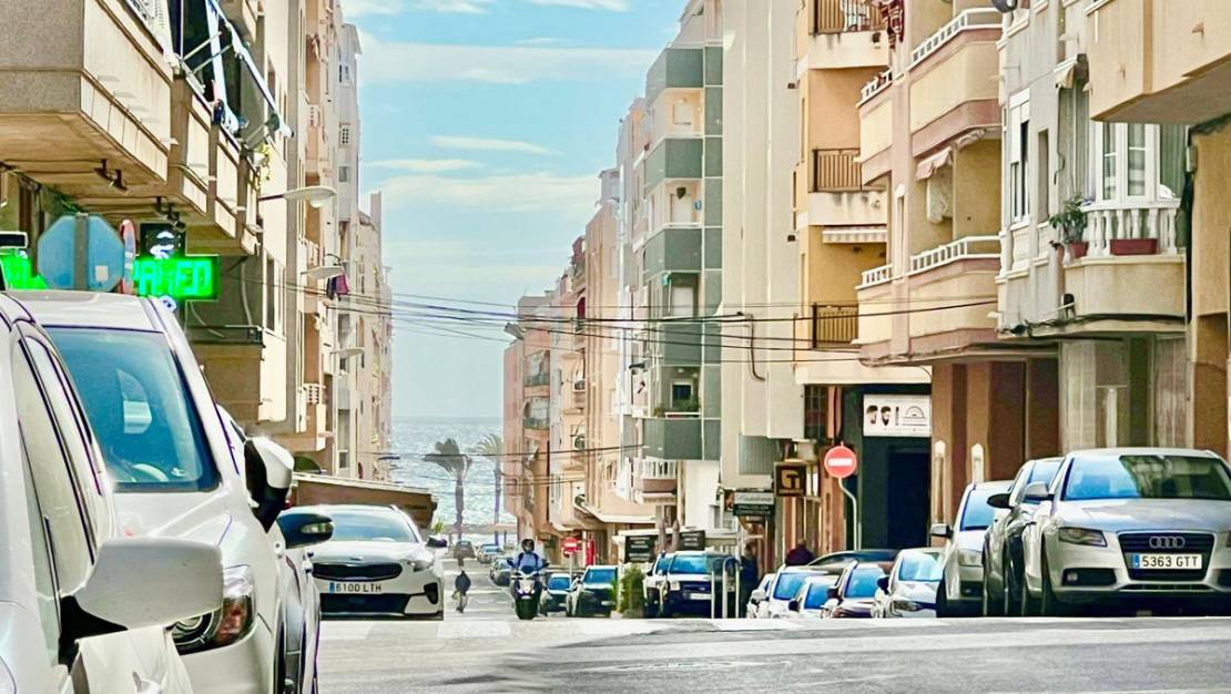 Venta - Apartment - Torrevieja - Torrevieja Centro
