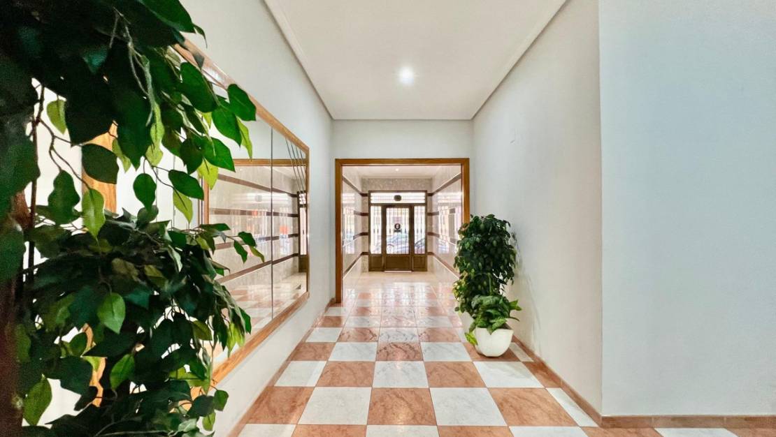 Venta - Apartment - Torrevieja - Torrevieja Centro