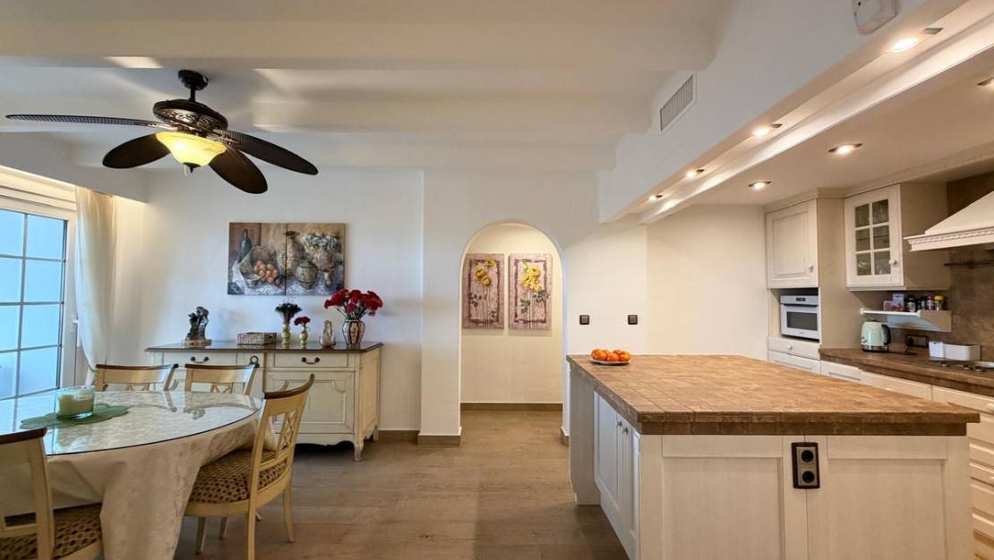 Venta - Apartment - Torrevieja - Torrevieja Centro