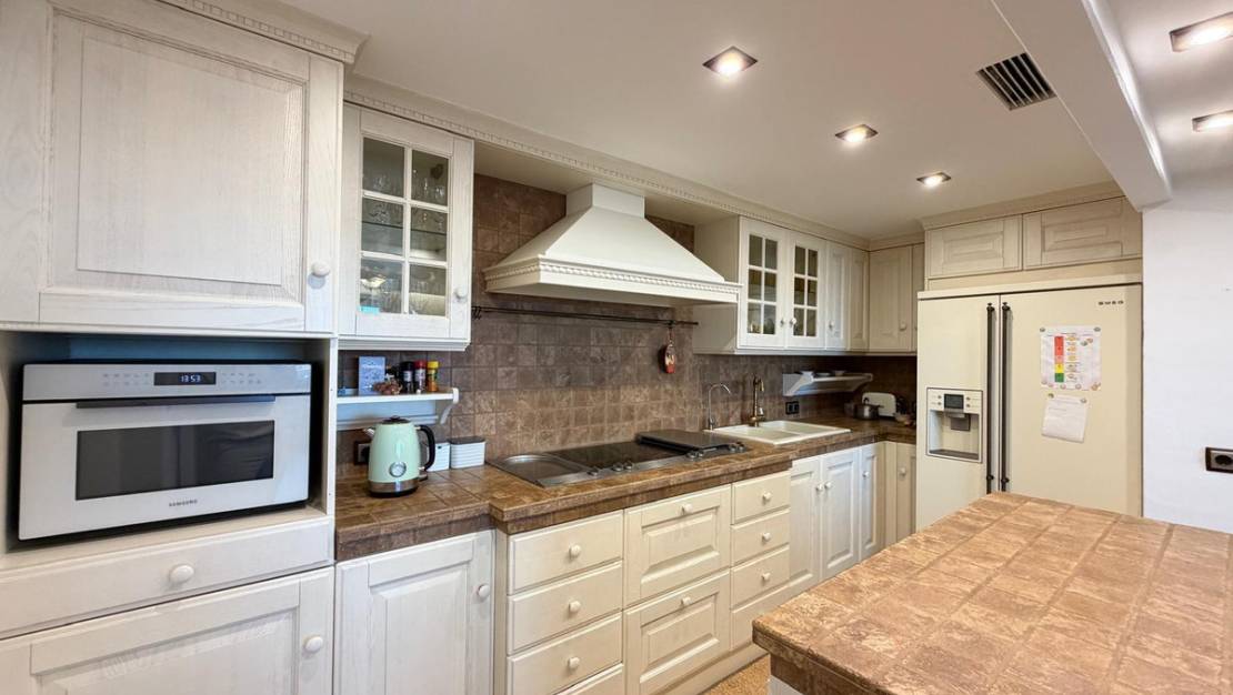 Venta - Apartment - Torrevieja - Torrevieja Centro