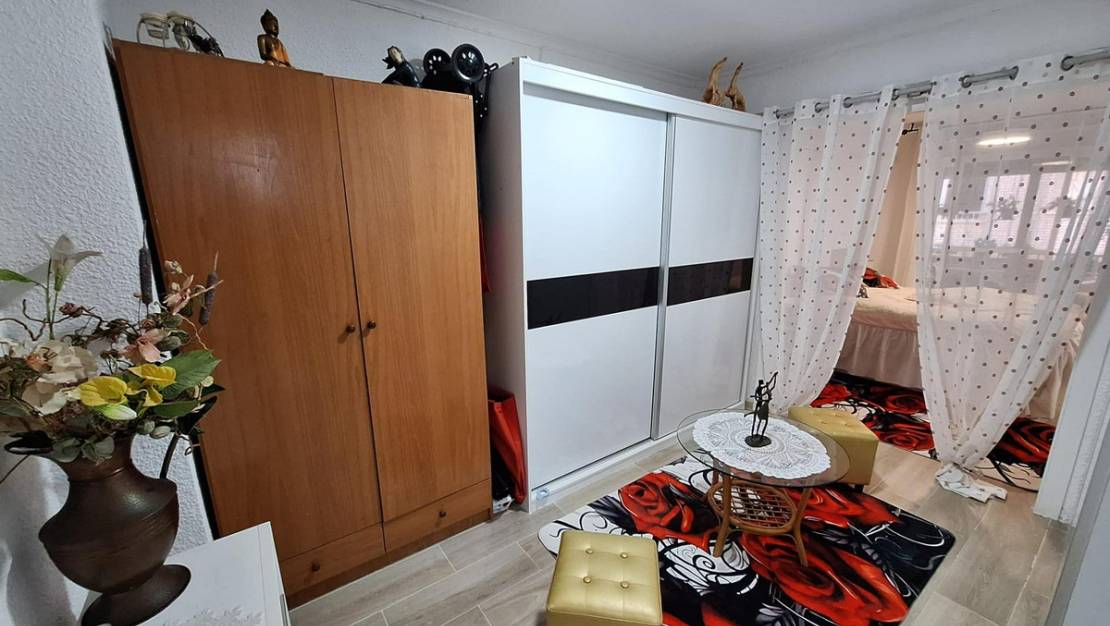 Venta - Apartment - Torrevieja - Torrevieja Centro