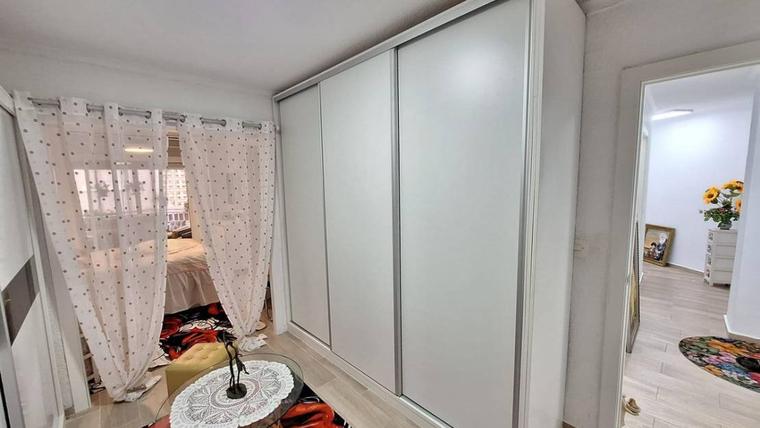 Venta - Apartment - Torrevieja - Torrevieja Centro