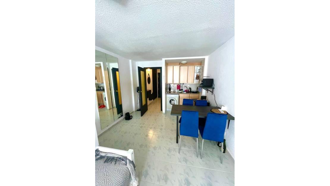 Venta - Apartment - Torrevieja - Torrevieja Centro