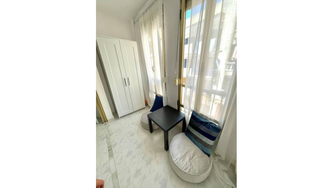 Venta - Apartment - Torrevieja - Torrevieja Centro