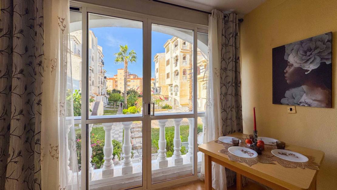 Venta - Apartment - Torrevieja - Torrevieja Centro