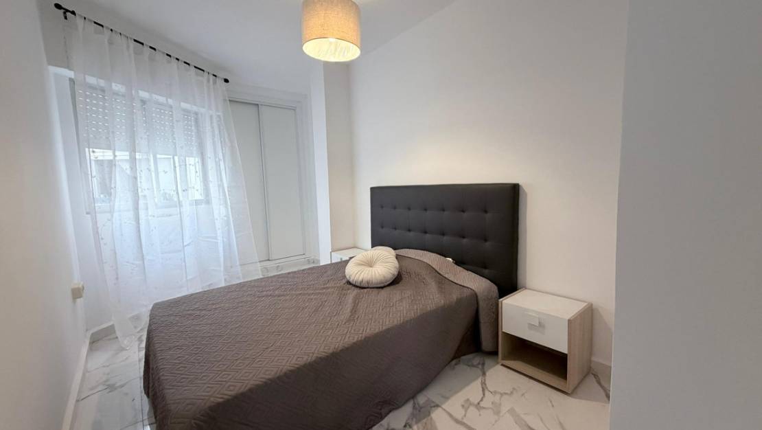 Venta - Apartment - Torrevieja - Torrevieja Centro