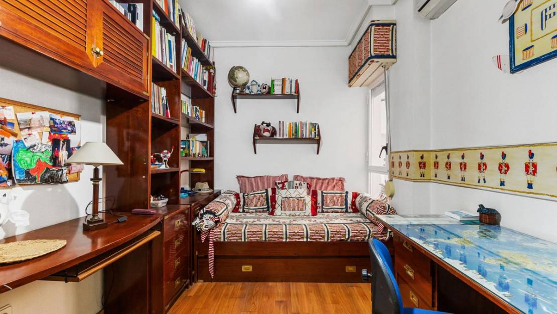 Venta - Apartment - Torrevieja - Torrevieja Centro