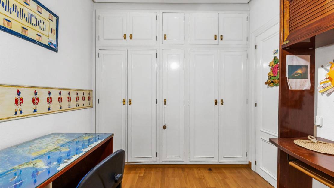 Venta - Apartment - Torrevieja - Torrevieja Centro