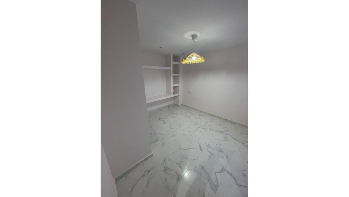 Venta - Apartment - Torrevieja - Torrevieja Centro