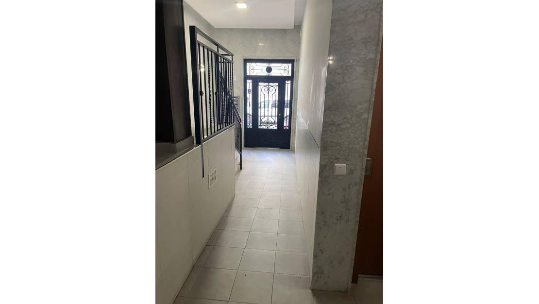 Venta - Apartment - Torrevieja - Torrevieja Centro