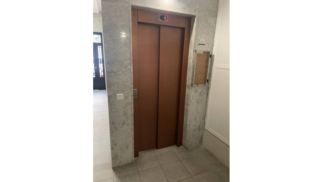 Venta - Apartment - Torrevieja - Torrevieja Centro