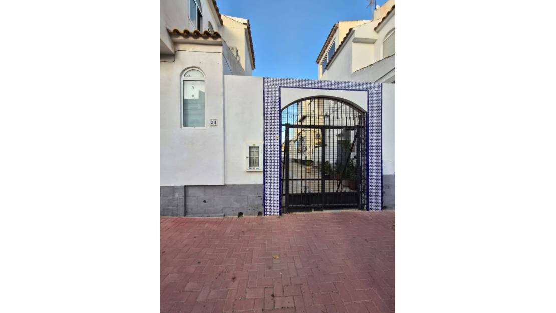 Venta - Apartment - Torrevieja - Torrevieja Centro