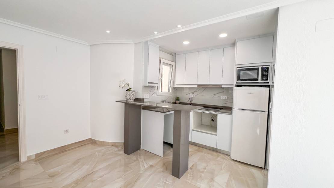 Venta - Apartment - Torrevieja - Torrevieja Centro