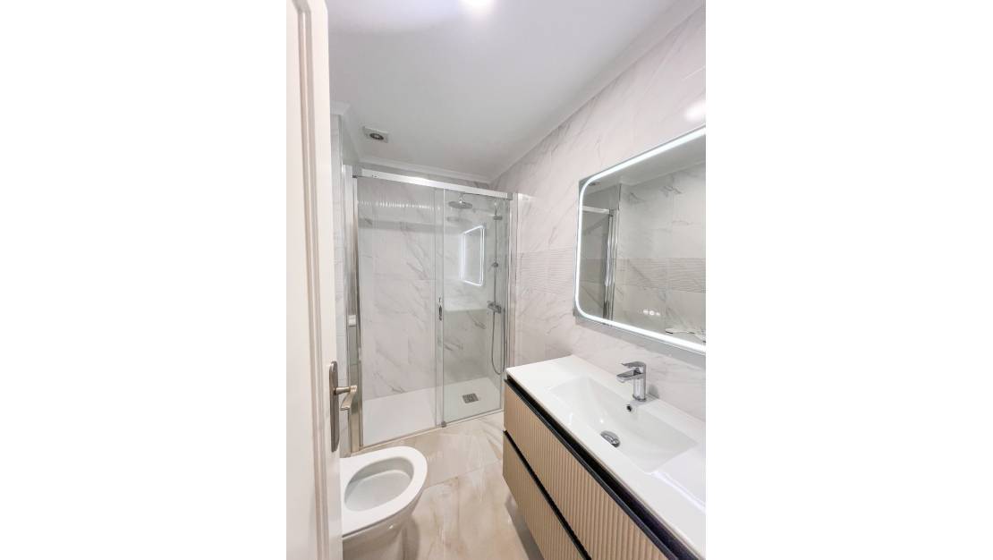 Venta - Apartment - Torrevieja - Torrevieja Centro