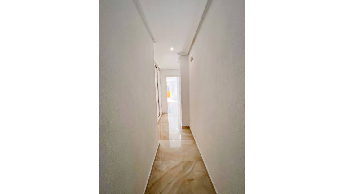 Venta - Apartment - Torrevieja - Torrevieja Centro