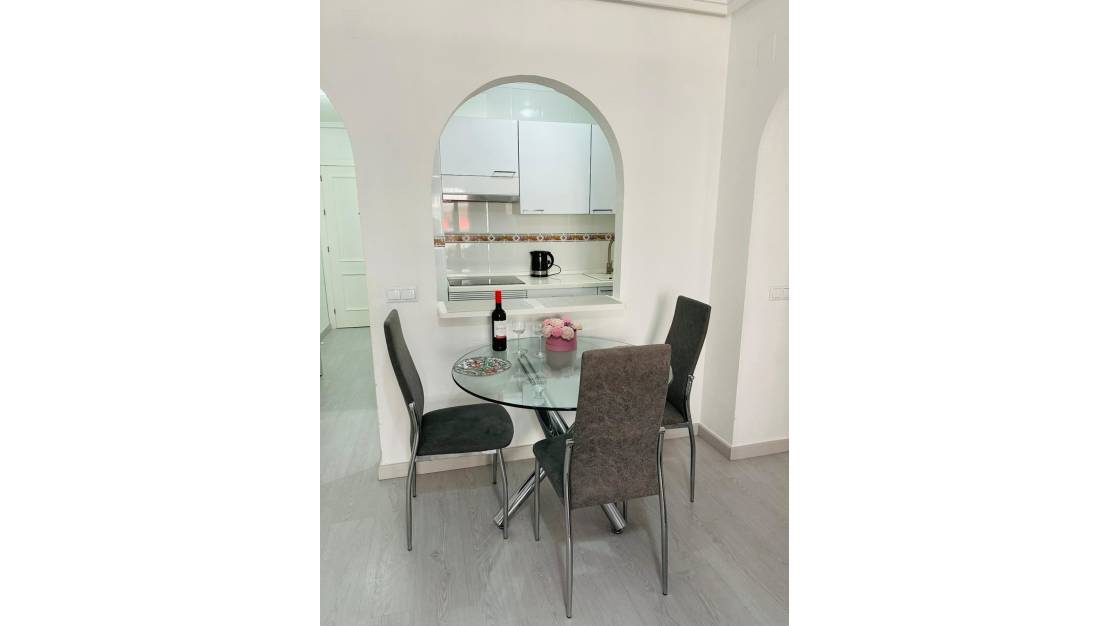 Venta - Apartment - Torrevieja - Torrevieja Centro