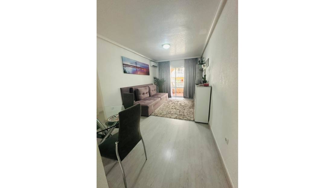 Venta - Apartment - Torrevieja - Torrevieja Centro