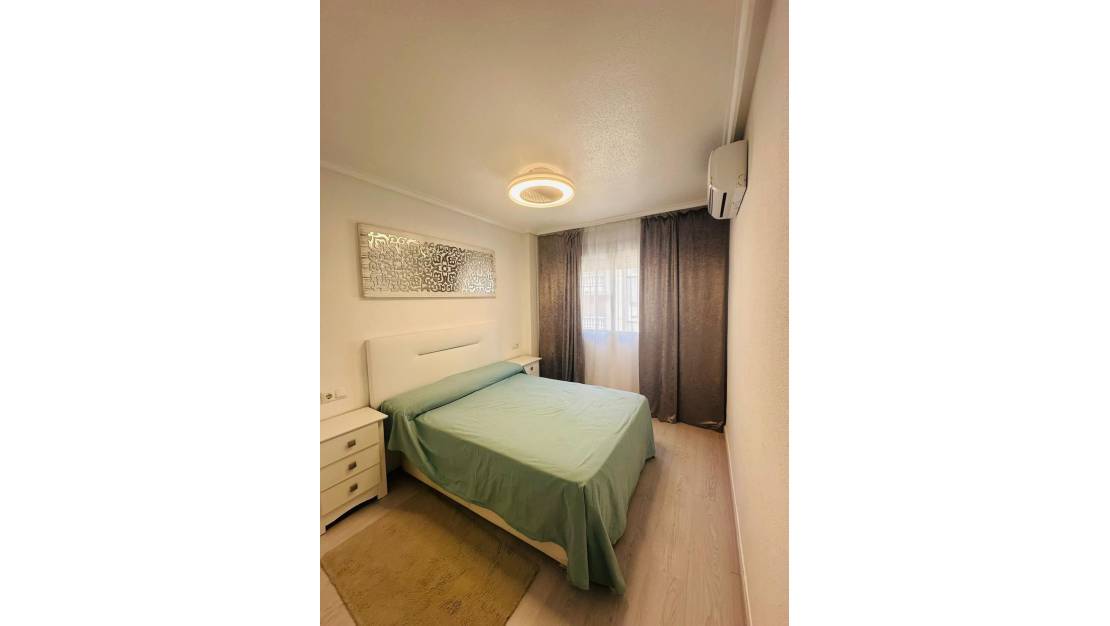 Venta - Apartment - Torrevieja - Torrevieja Centro